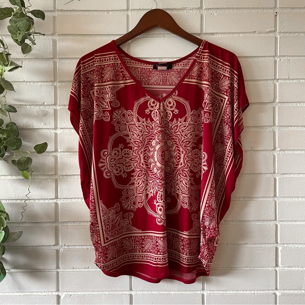 Red and White Medallion Floral Print Top Blouse - M